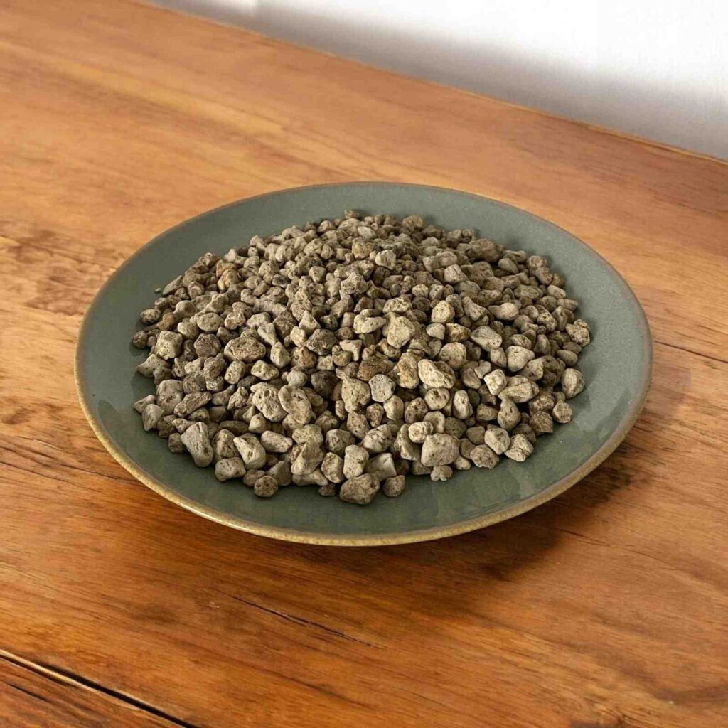Bimsstein 48 mm Strukturstabiler Edelbims fuer Living Soil Super Soil