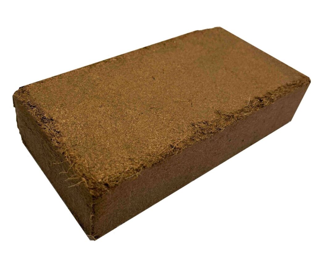 Kokos Ziegel – Kokosfaser Erde – Cannabis Anzuchterde kaufen scaled e1749575349737