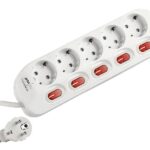 5-fach-Steckdosenleiste, einzeln schaltbar, beleuchtete Schalter